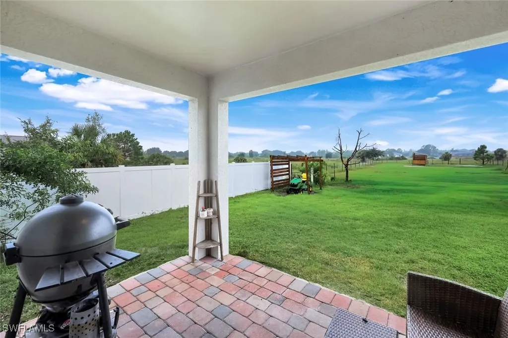 4180 68th Avenue NE Naples FL 34120