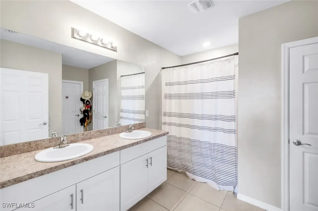 4180 68th Avenue NE Naples FL 34120