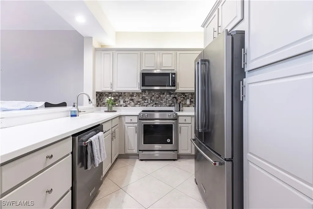 410 Flagship Drive Naples FL 34108