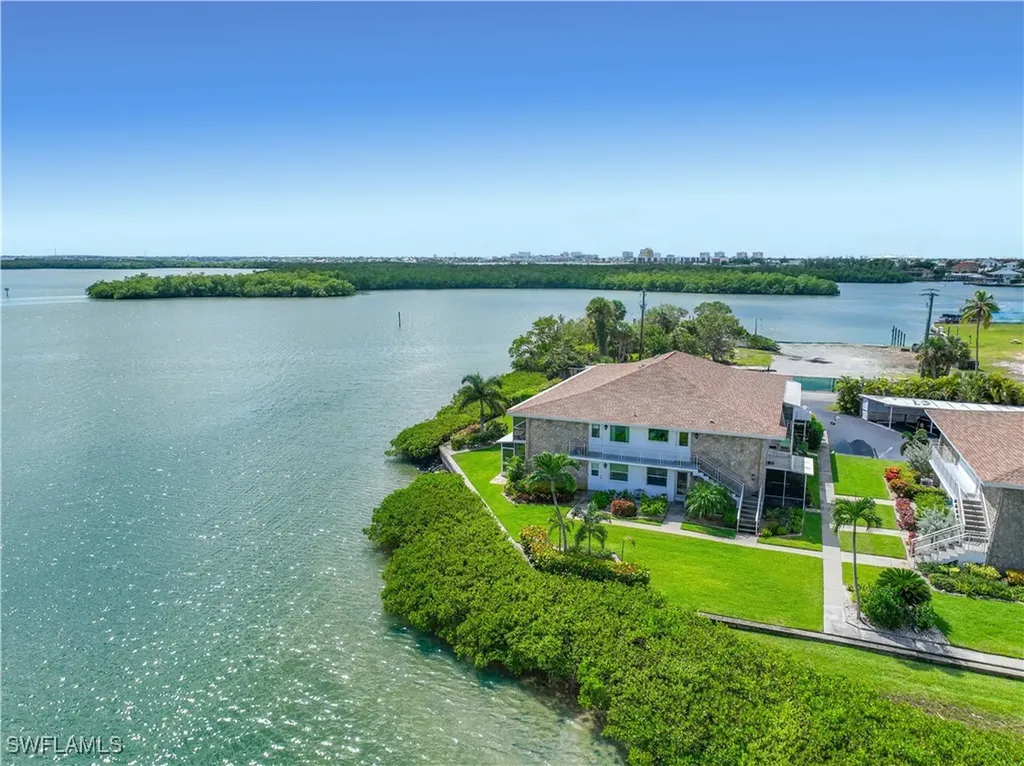 330 Kon Tiki Drive Naples FL 34113