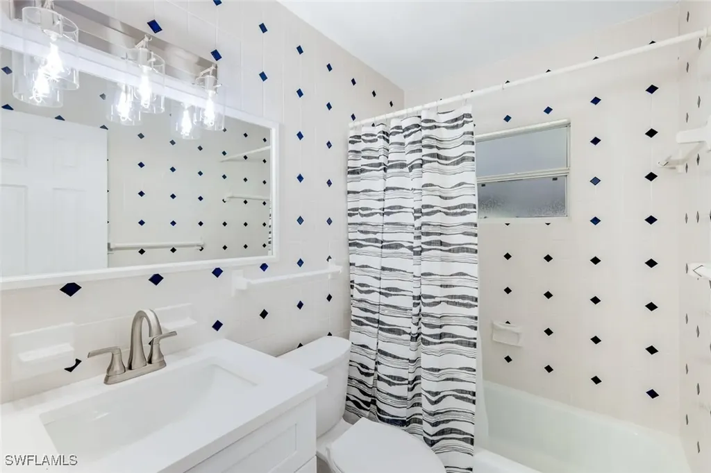 81 9th Street Bonita Springs FL 34134