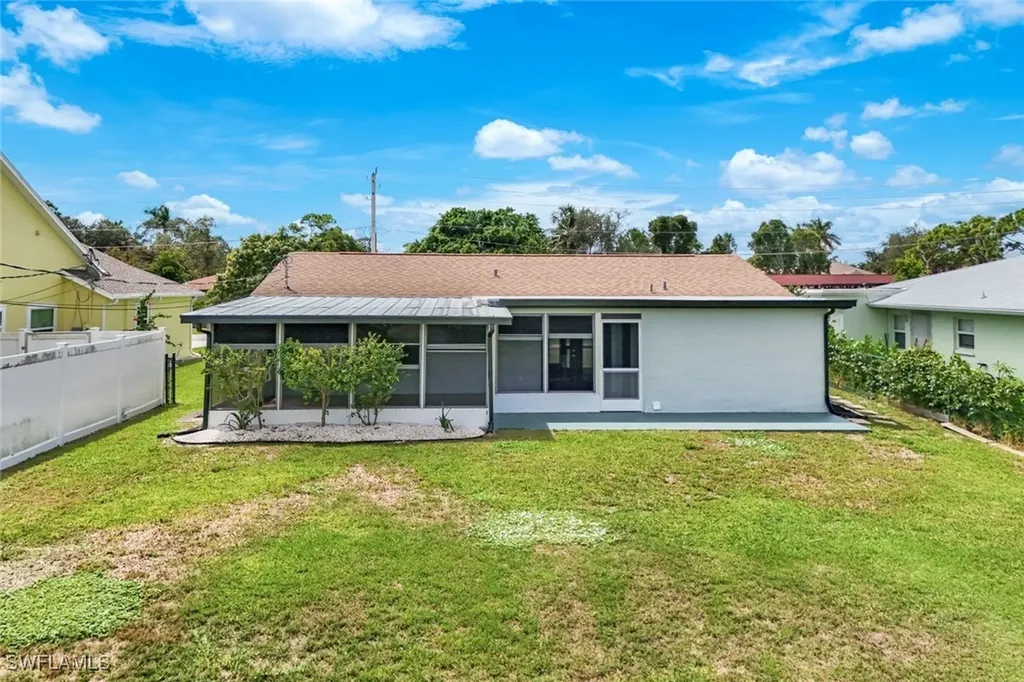 81 9th Street Bonita Springs FL 34134