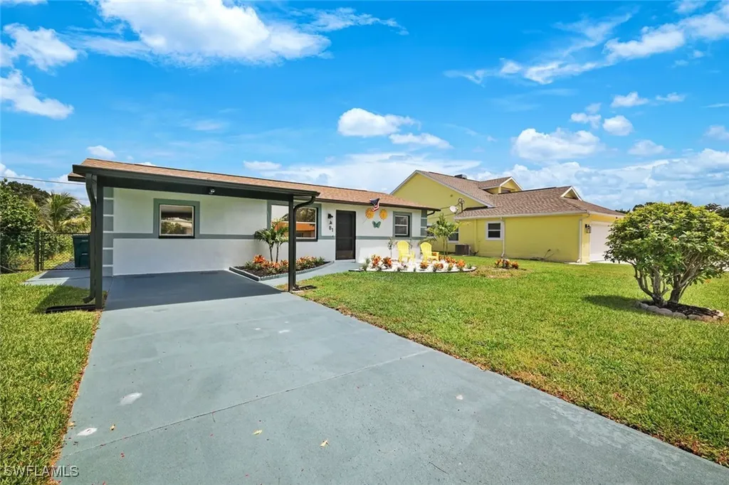 81 9th Street Bonita Springs FL 34134