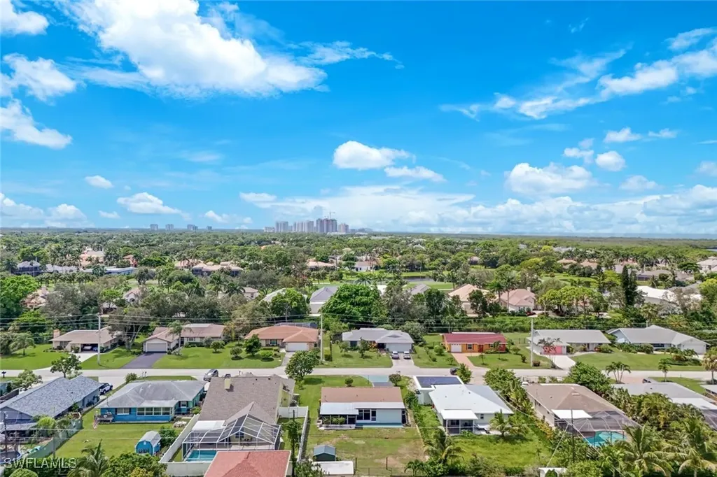 81 9th Street Bonita Springs FL 34134