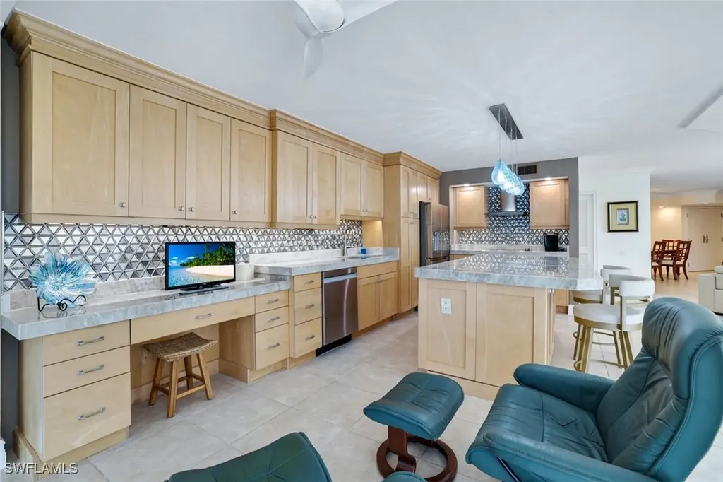 4041 Gulf Shore Boulevard N Naples FL 34103