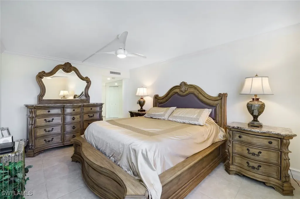4041 Gulf Shore Boulevard N Naples FL 34103