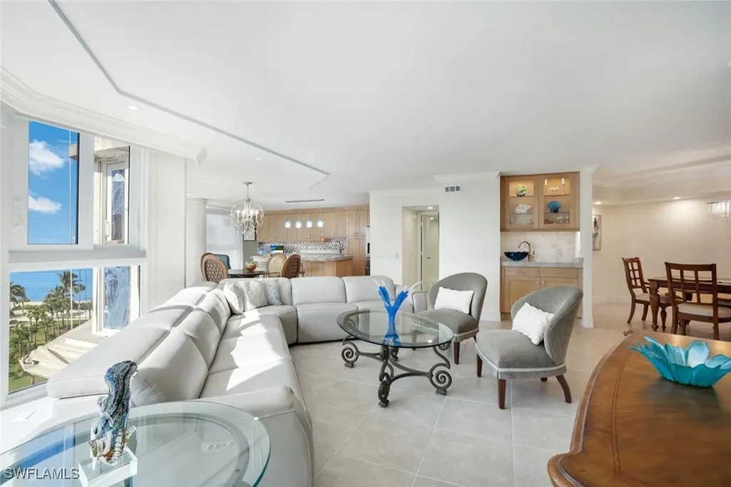 4041 Gulf Shore Boulevard N Naples FL 34103