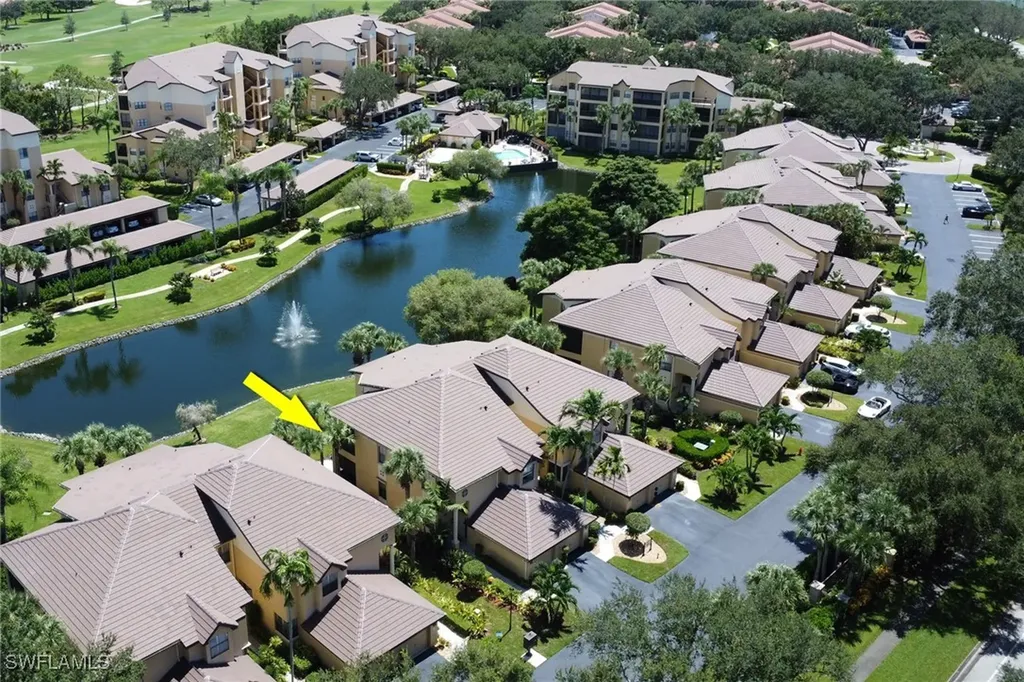 184 Vintage Circle Naples FL 34119