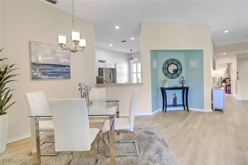 184 Vintage Circle Naples FL 34119