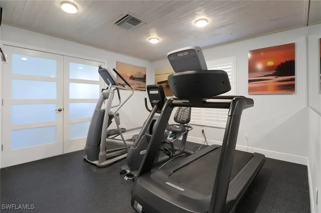 184 Vintage Circle Naples FL 34119