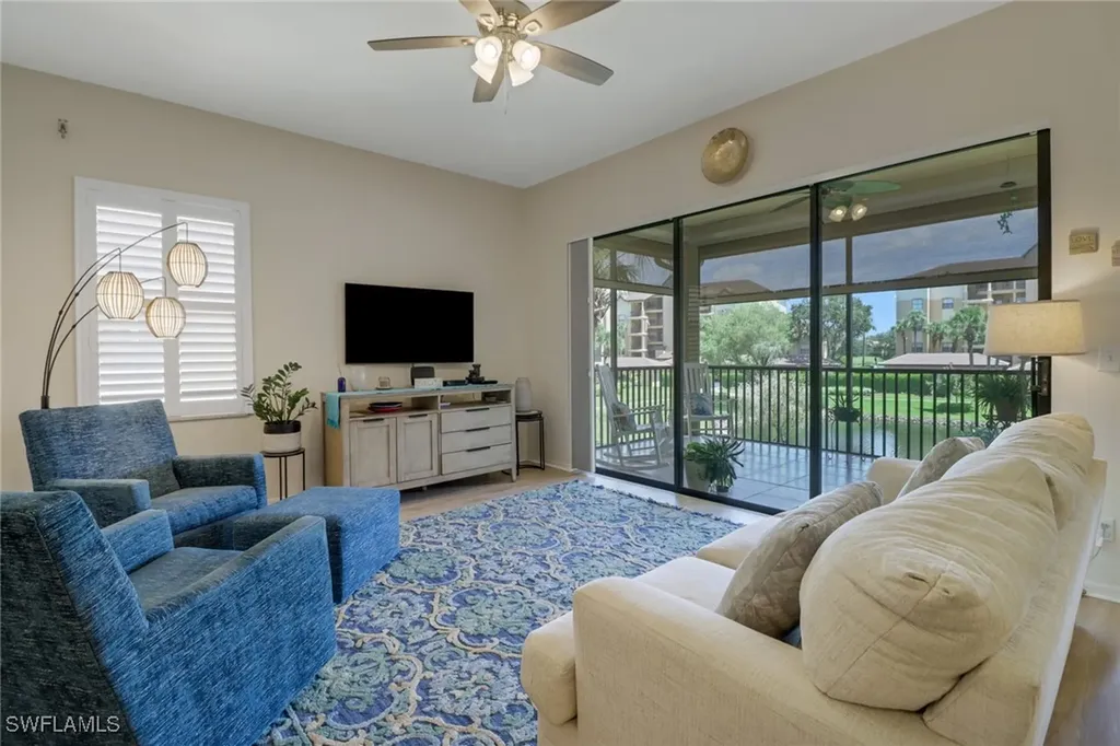 184 Vintage Circle Naples FL 34119