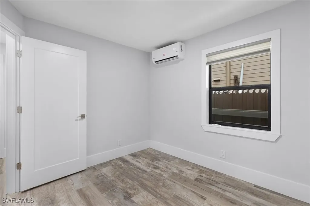 3240 Collee Court Naples FL 34112