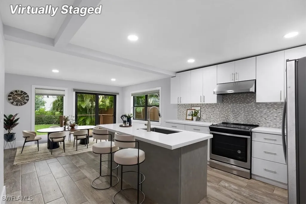 3240 Collee Court Naples FL 34112