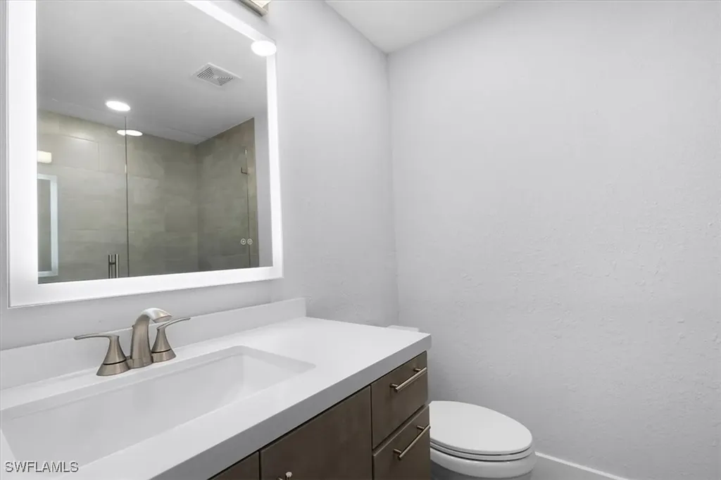 3240 Collee Court Naples FL 34112