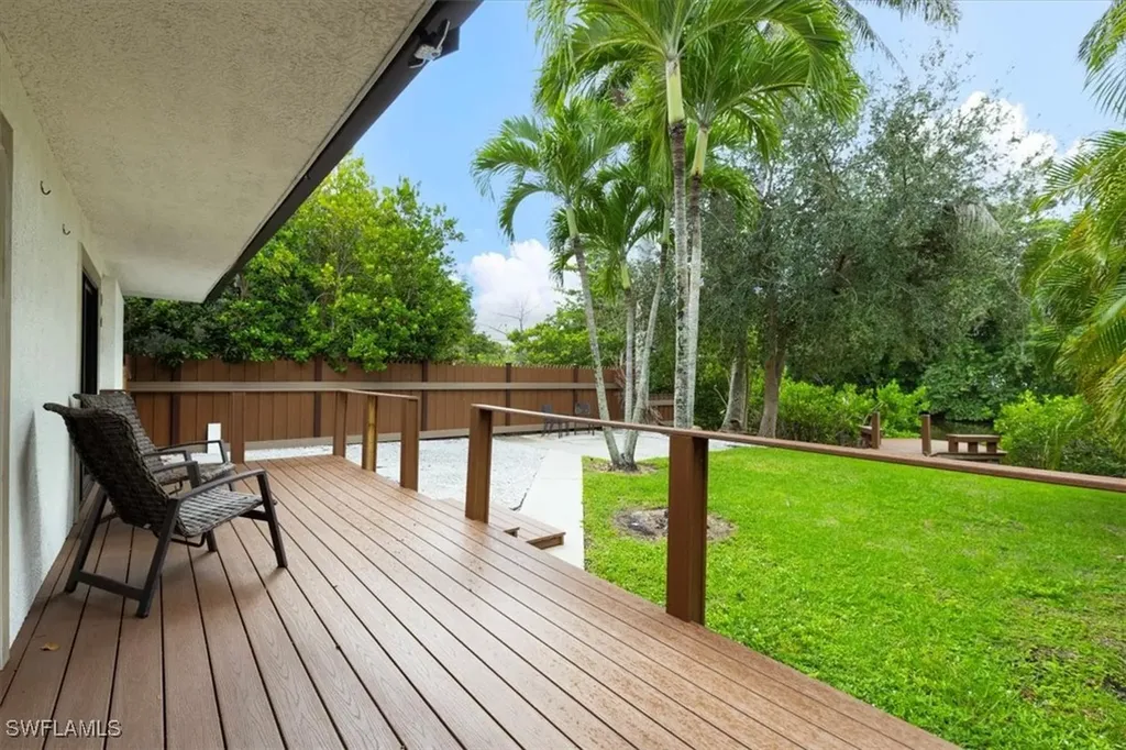 3240 Collee Court Naples FL 34112