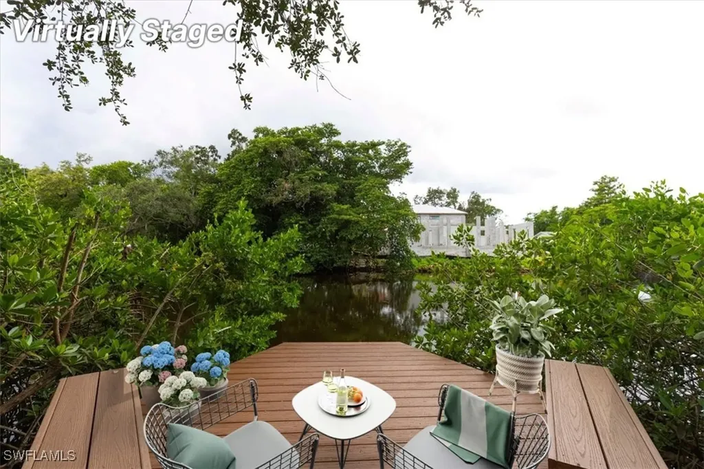 3240 Collee Court Naples FL 34112