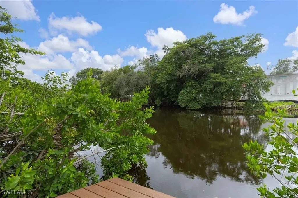 3240 Collee Court Naples FL 34112