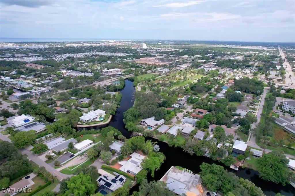 3240 Collee Court Naples FL 34112