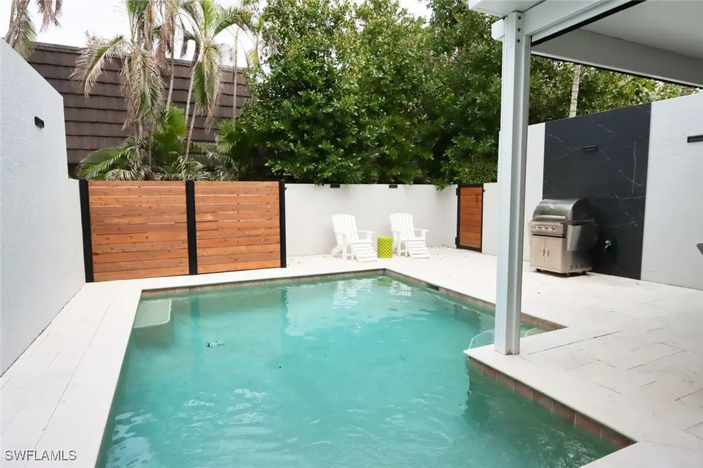 1165 4th Street S Naples FL 34102