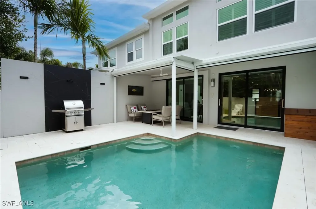 1165 4th Street S Naples FL 34102