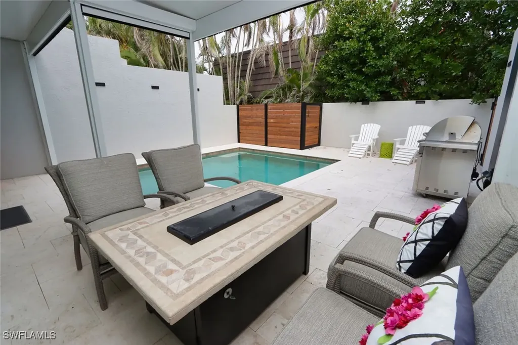 1165 4th Street S Naples FL 34102