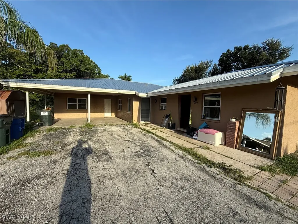 5820 Algiers Street Fort Myers FL 33919