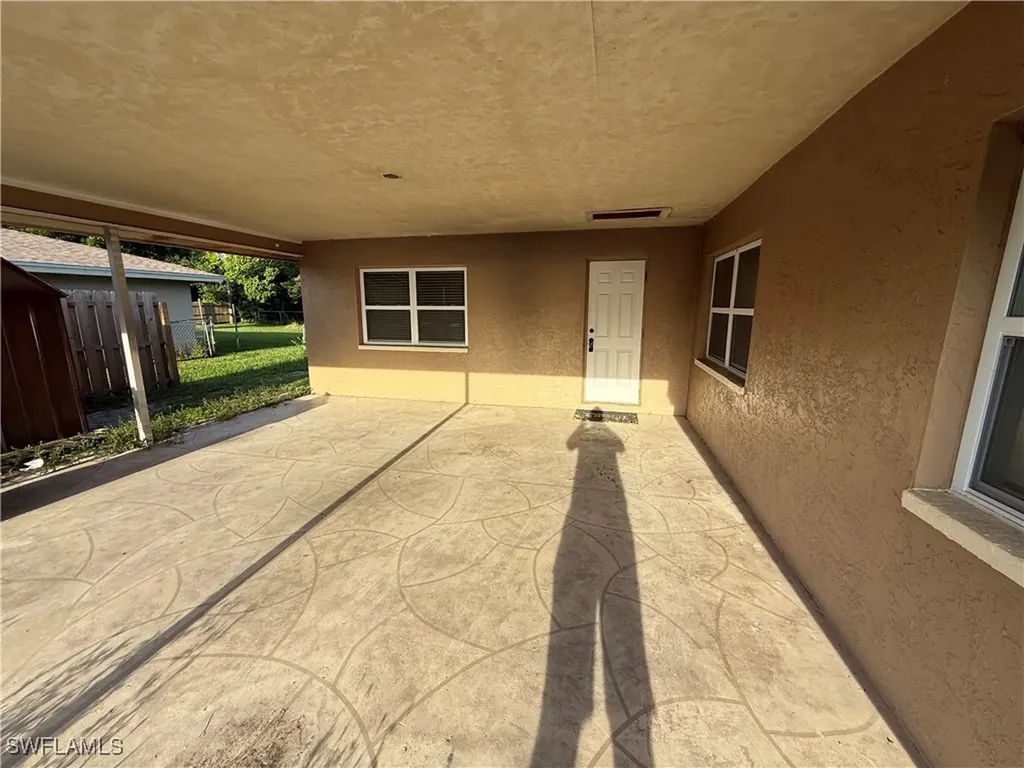 5820 Algiers Street Fort Myers FL 33919