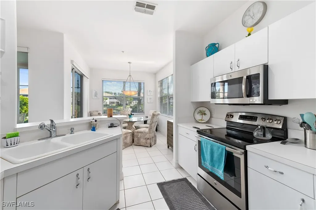 800 Carrick Bend Circle Naples FL 34110