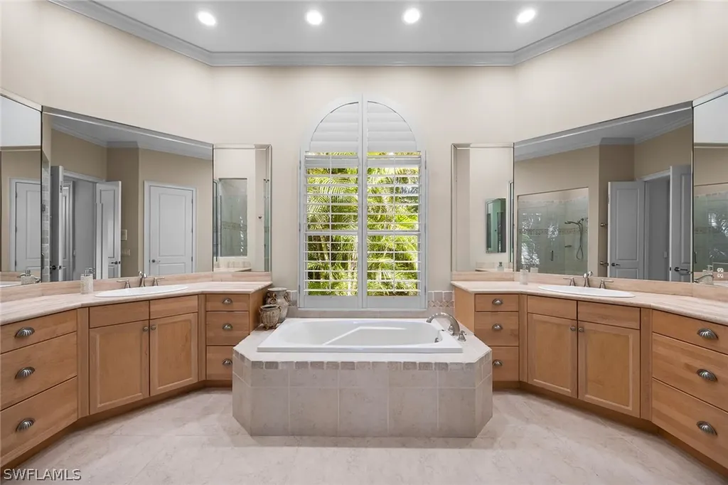 4252 Sanctuary Way Bonita Springs FL 34134