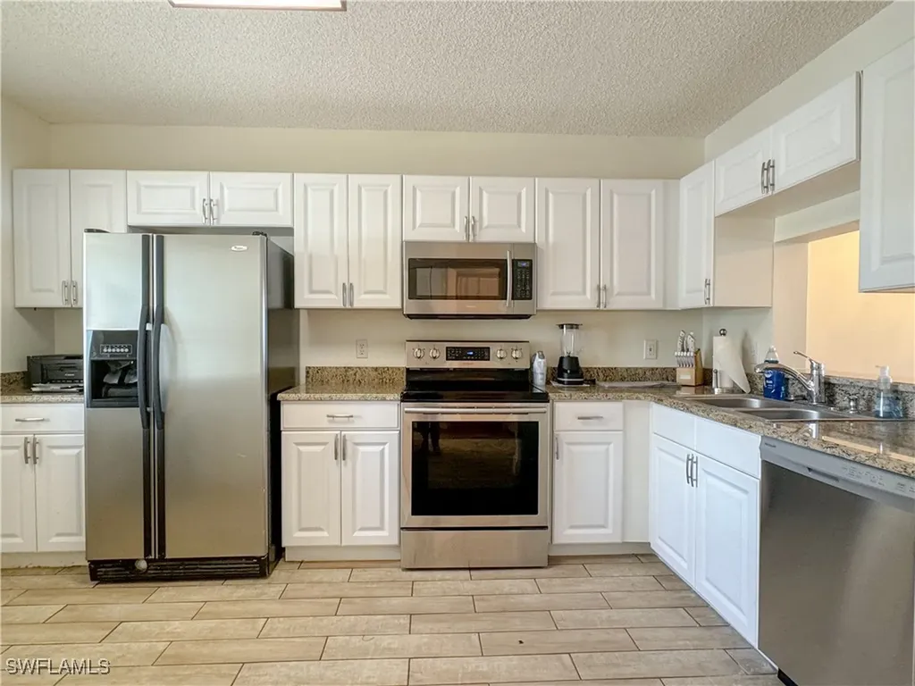 7794 Emerald Circle Naples FL 34109