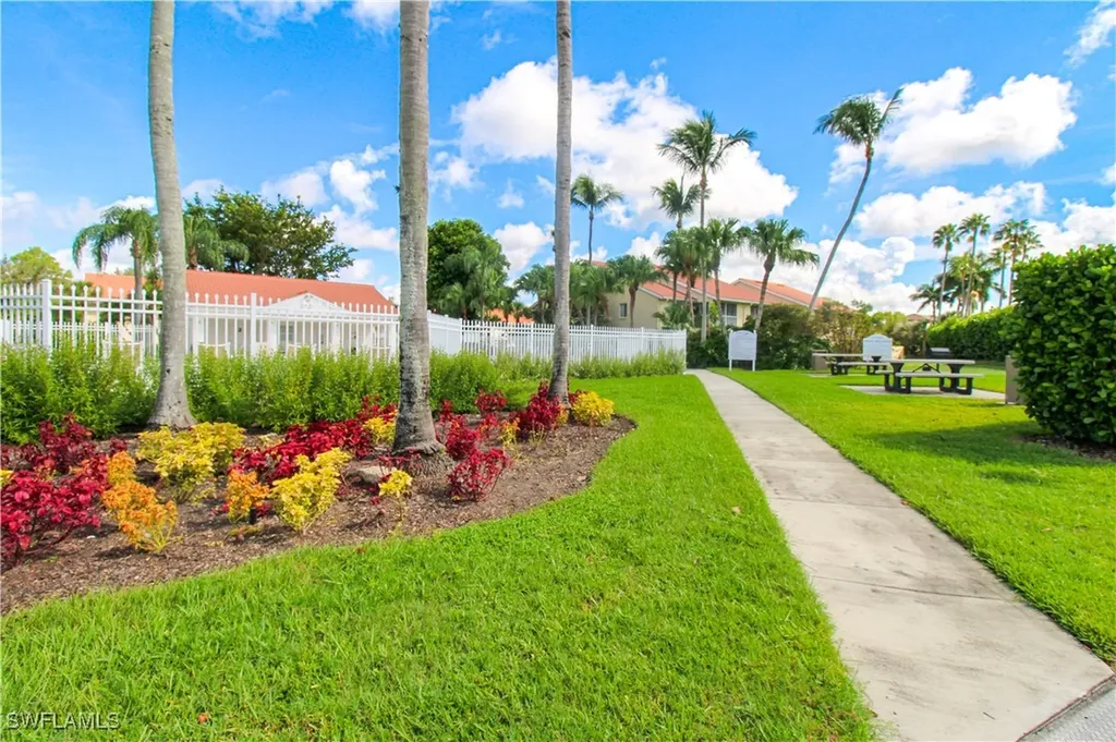 7794 Emerald Circle Naples FL 34109
