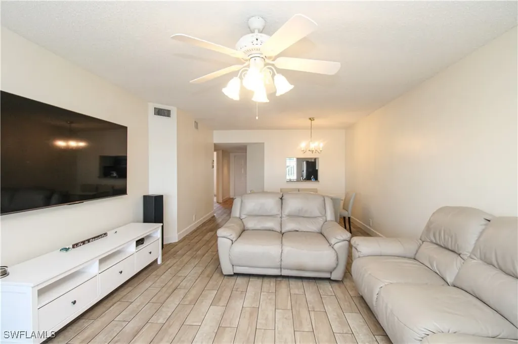 7794 Emerald Circle Naples FL 34109