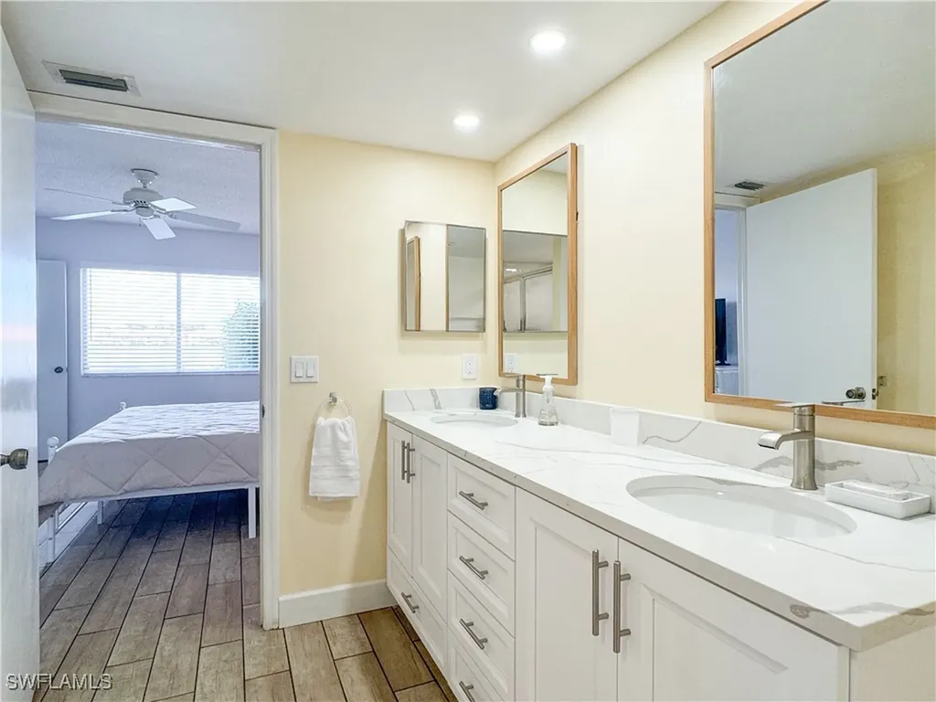 7794 Emerald Circle Naples FL 34109