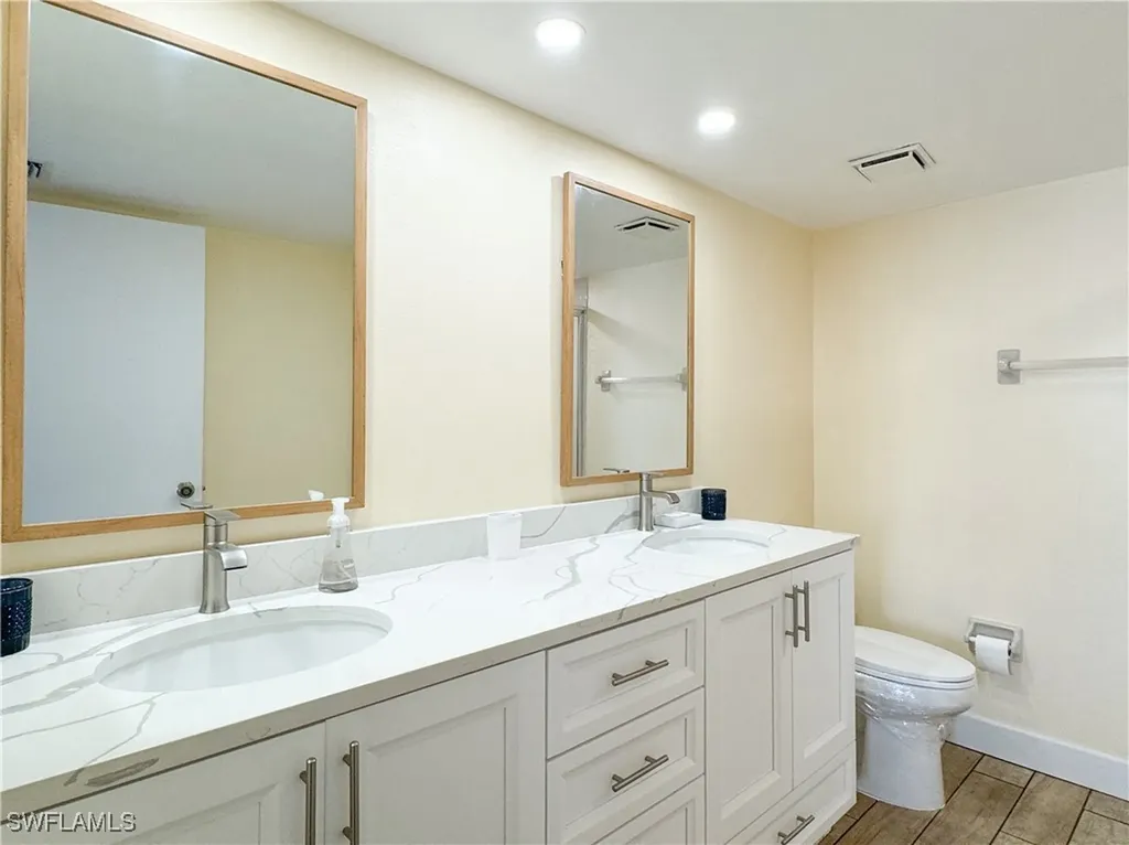 7794 Emerald Circle Naples FL 34109