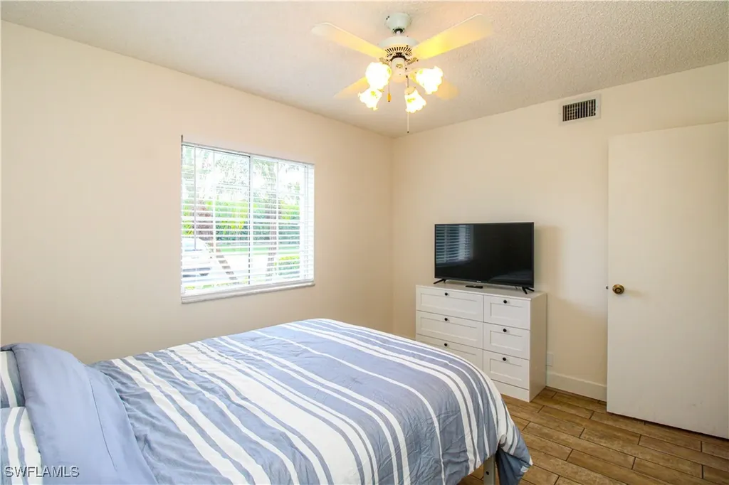7794 Emerald Circle Naples FL 34109