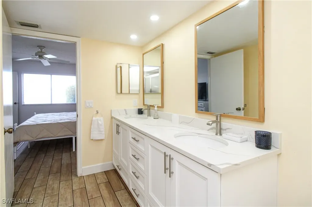 7794 Emerald Circle Naples FL 34109