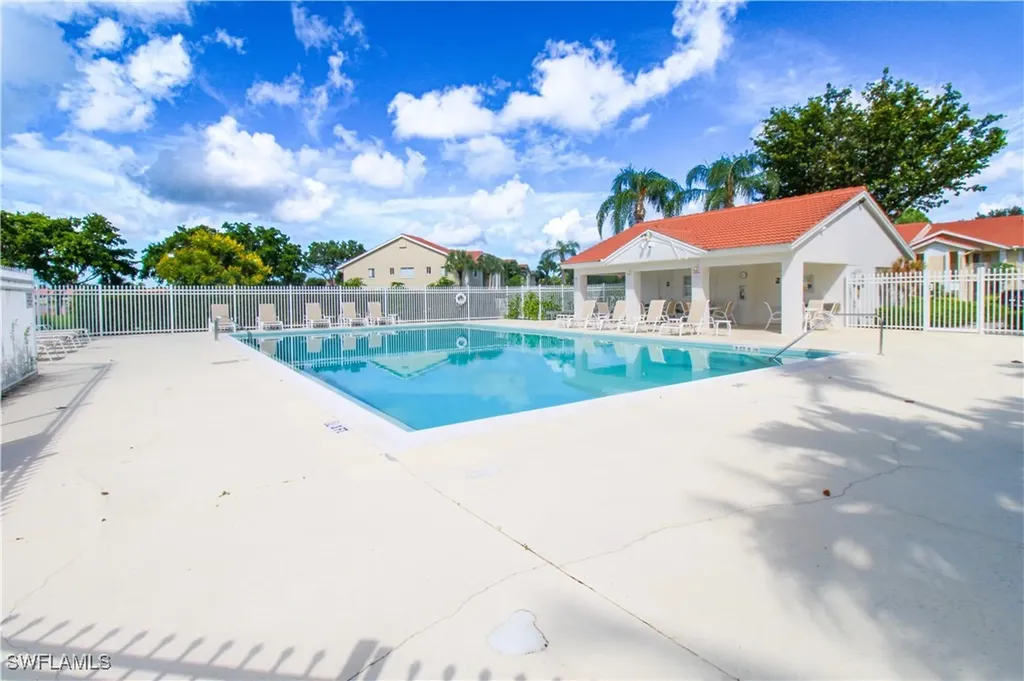 7794 Emerald Circle Naples FL 34109