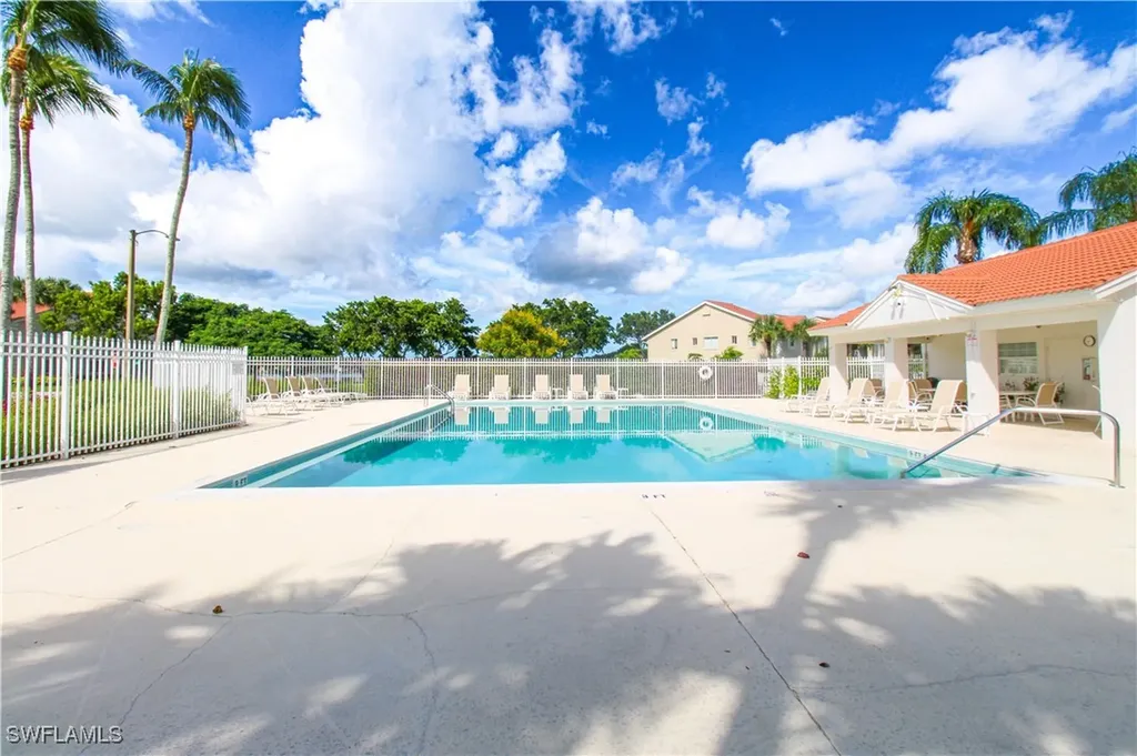 7794 Emerald Circle Naples FL 34109
