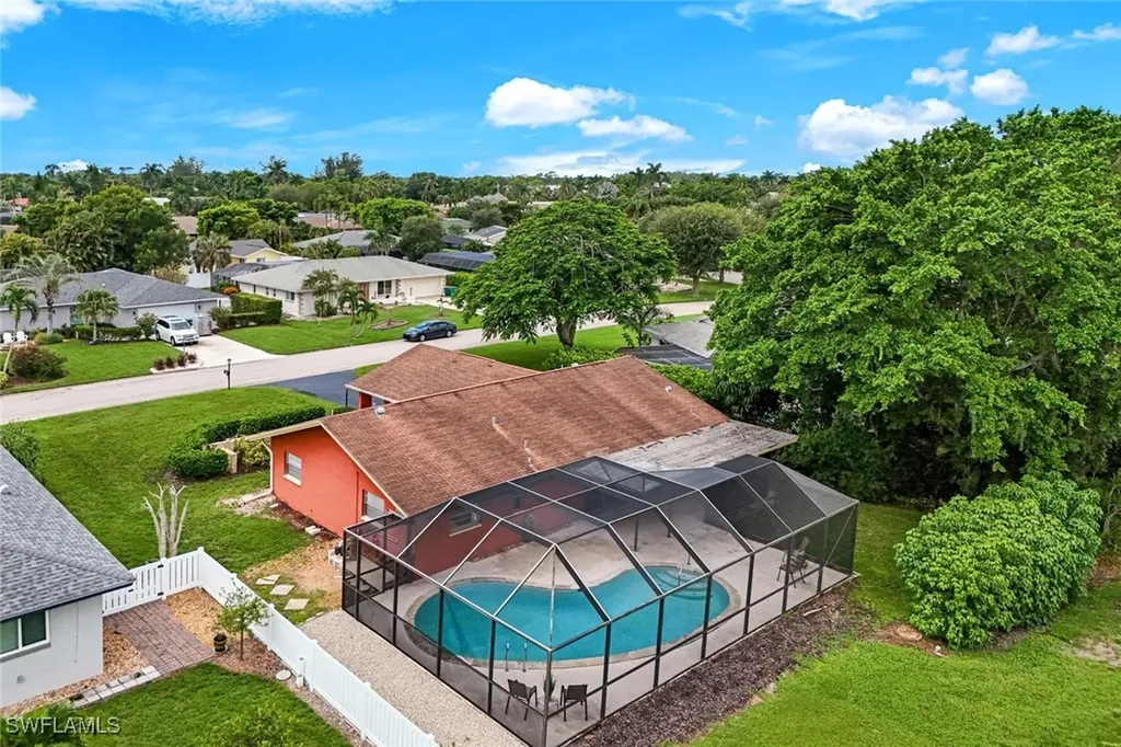 133 Briarcliff Lane Naples FL 34113