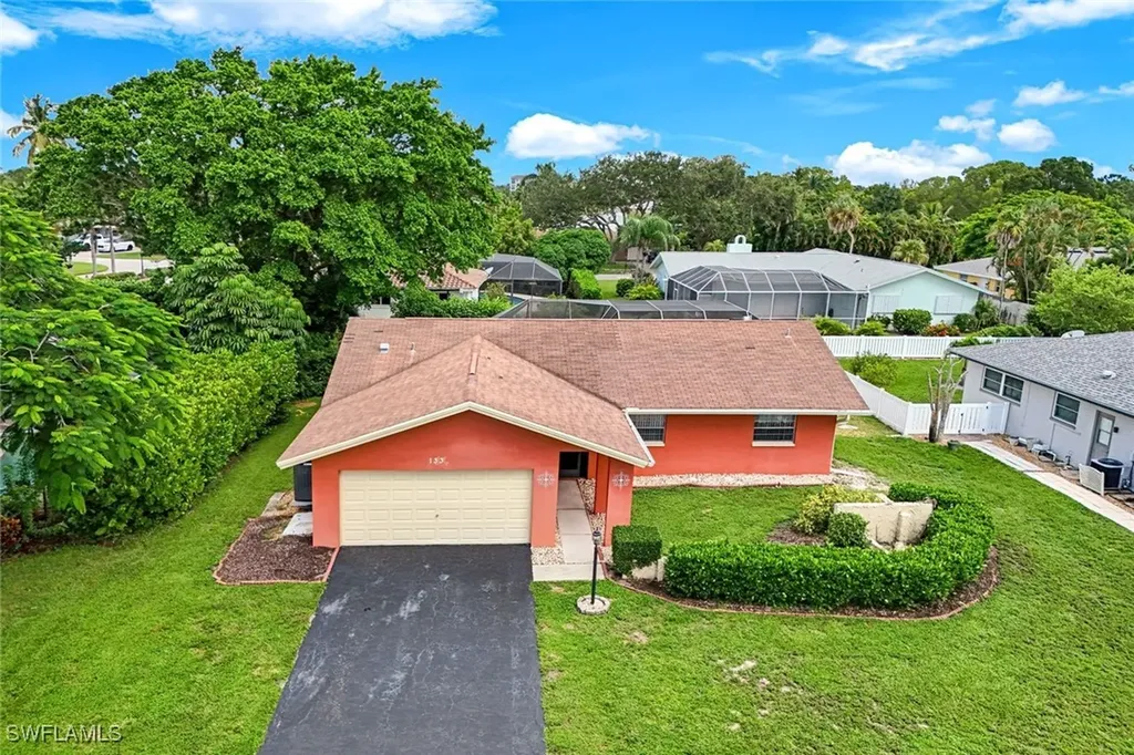 133 Briarcliff Lane Naples FL 34113