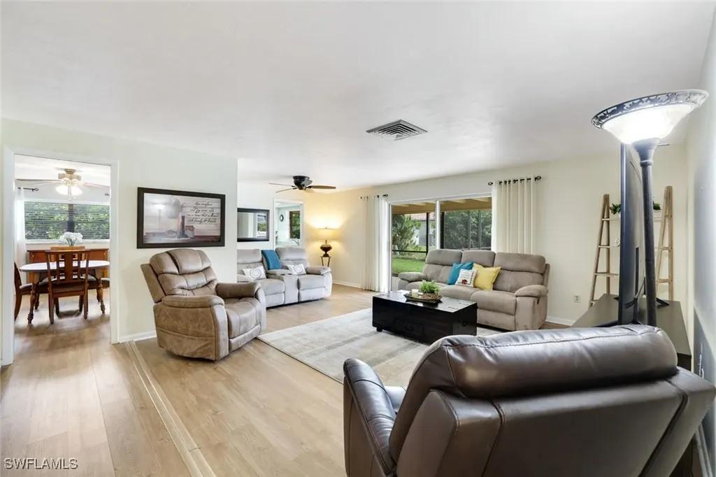 133 Briarcliff Lane Naples FL 34113
