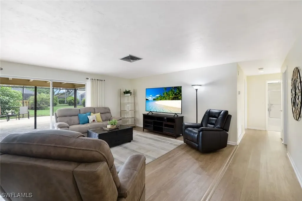 133 Briarcliff Lane Naples FL 34113