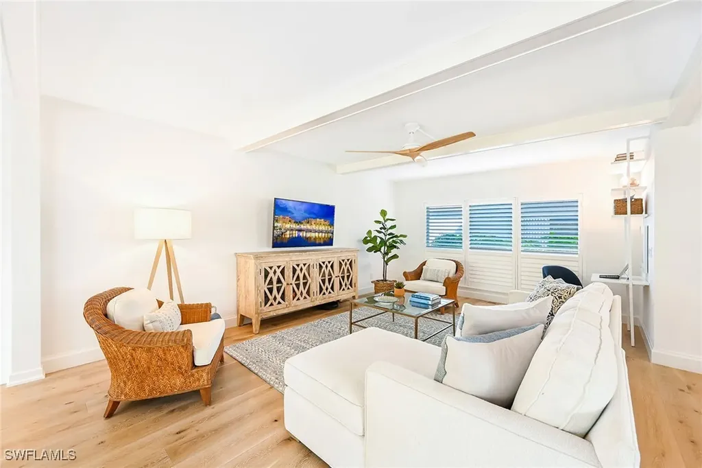 1334 Crayton Road Naples FL 34102