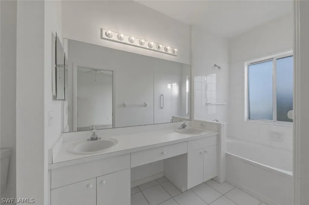 9490 Village View Boulevard Bonita Springs FL 34135