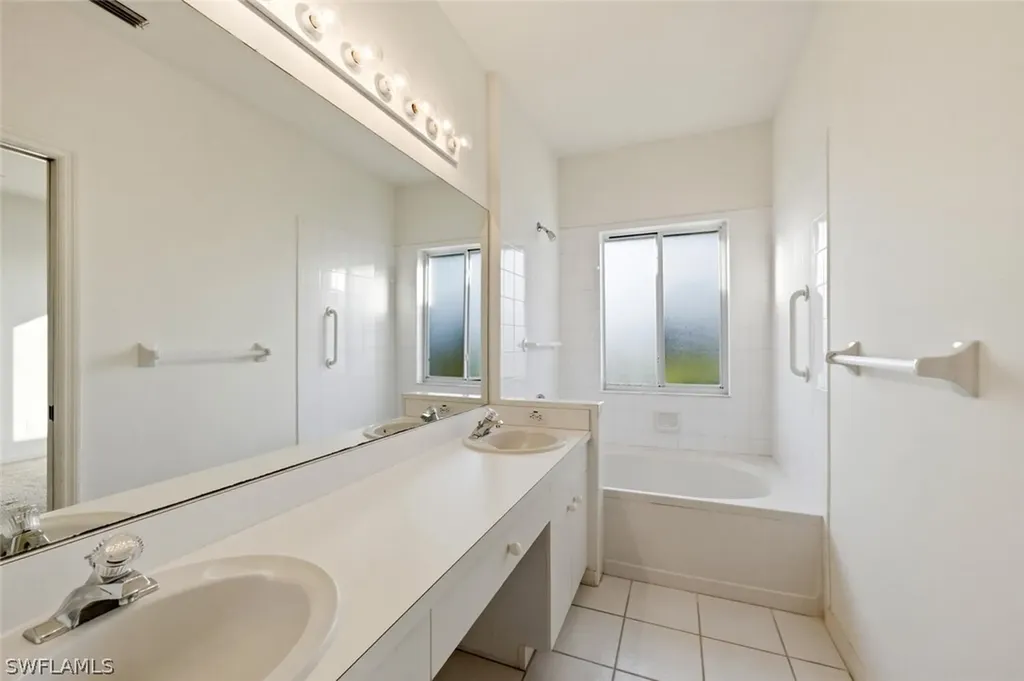 9490 Village View Boulevard Bonita Springs FL 34135