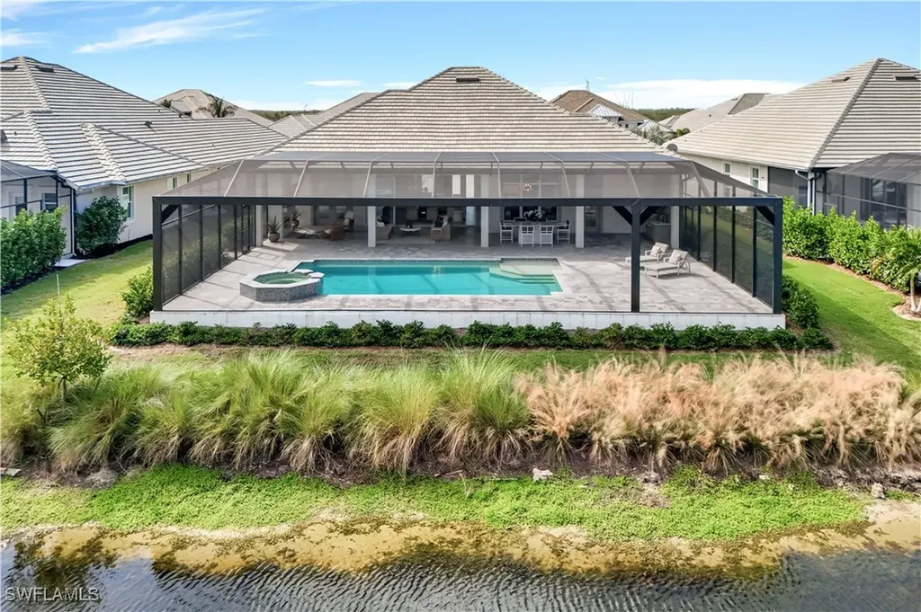 8912 Nevis Way Naples FL 34112