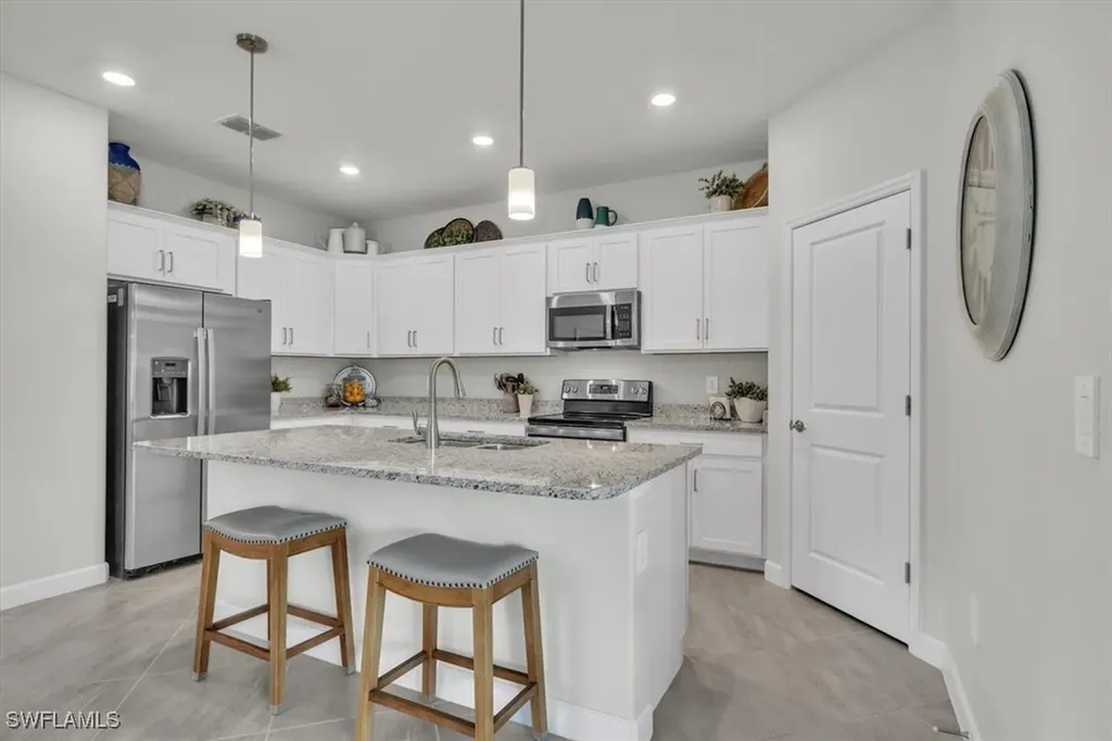 3101 E Windsor Drive Alva FL 33920