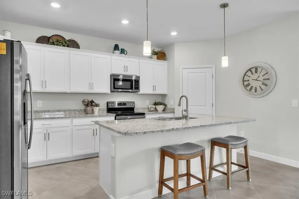 3101 E Windsor Drive Alva FL 33920