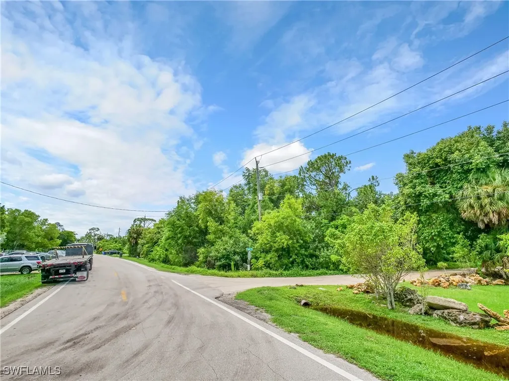 20190 Trailside Drive Estero FL 33928