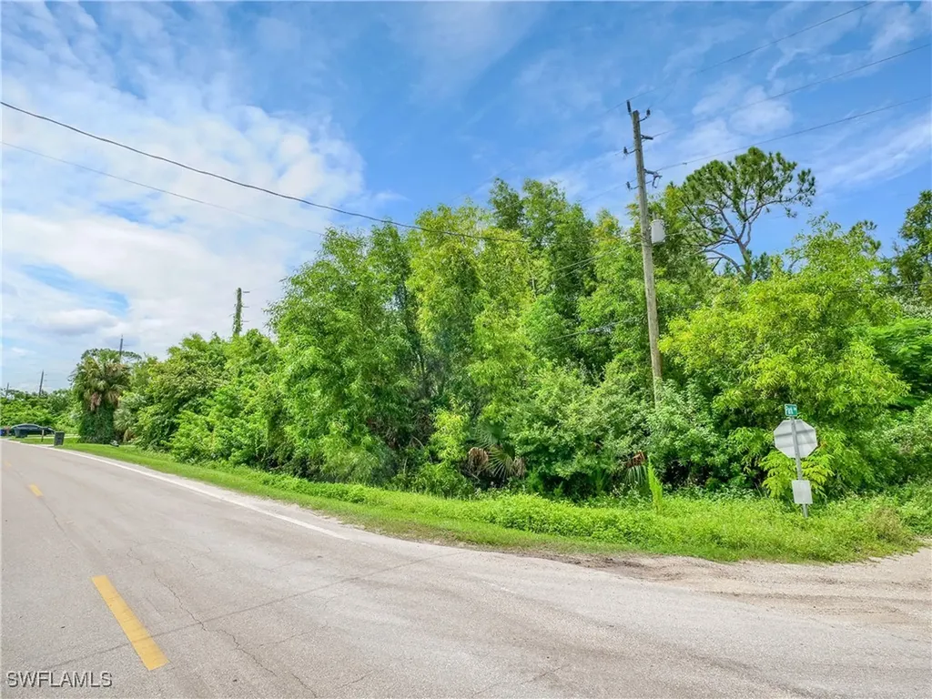 20190 Trailside Drive Estero FL 33928